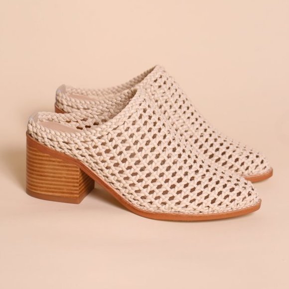 Intentionally Blank Shoes - Intentionally Blank Caps Basket Mule in Bone, 39